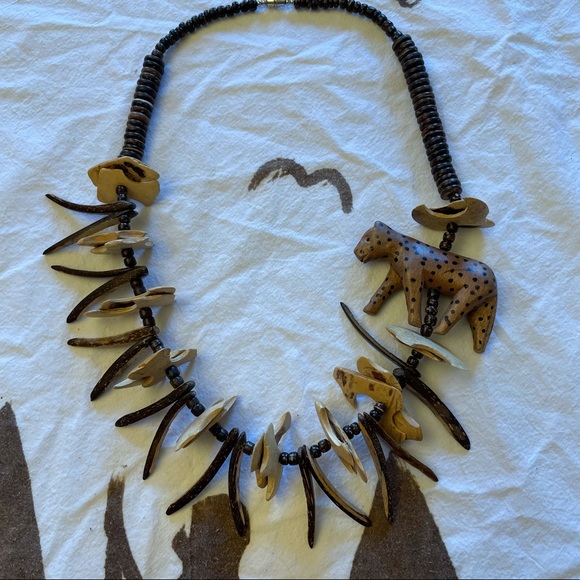Vintage Wooden Big Cat Leopard/Cheetah Beaded Charm Necklace - Picture 3 of 9